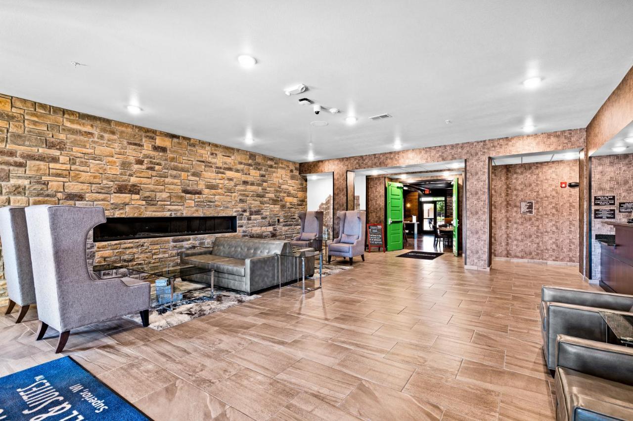 Cobblestone Hotel & Suites Superior Luaran gambar