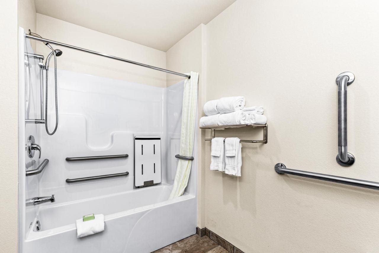 Cobblestone Hotel & Suites Superior Luaran gambar