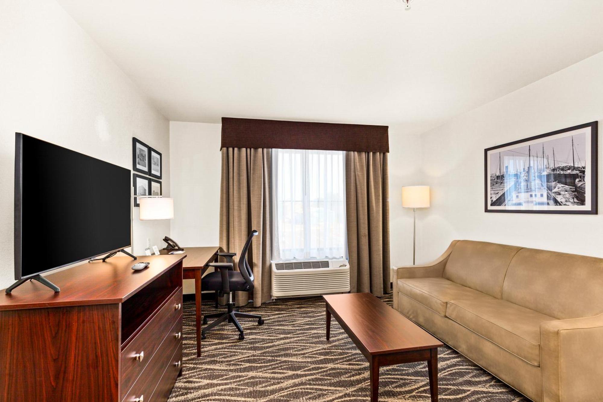 Cobblestone Hotel & Suites Superior Luaran gambar
