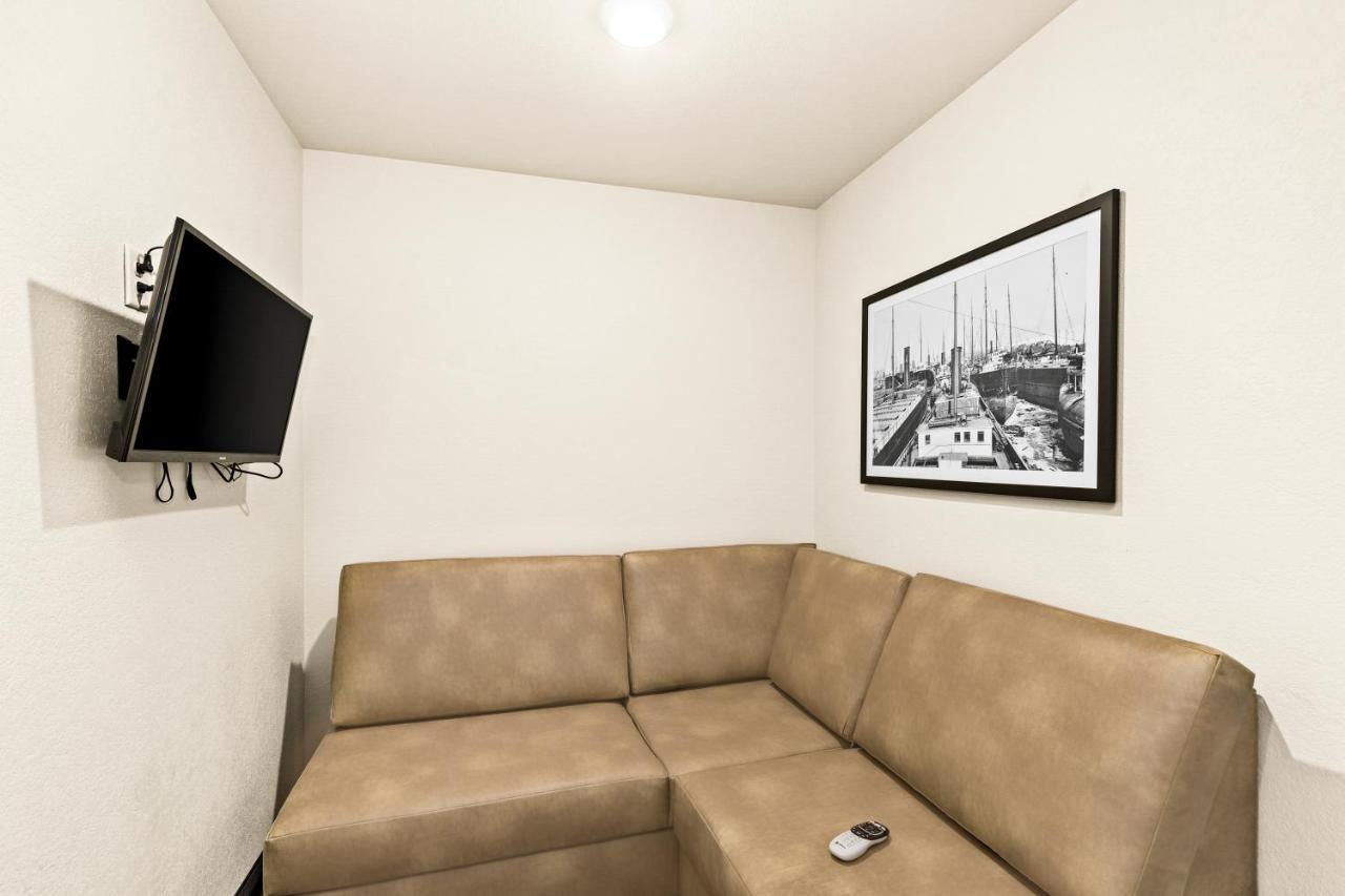 Cobblestone Hotel & Suites Superior Luaran gambar