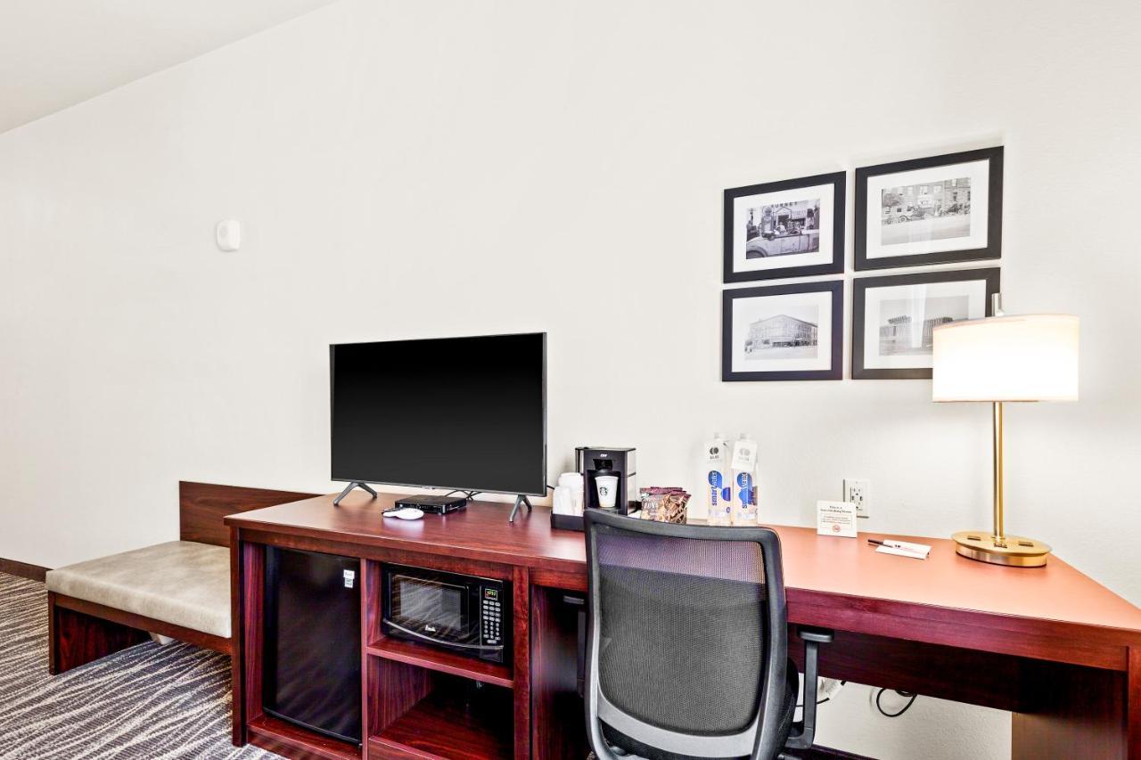 Cobblestone Hotel & Suites Superior Luaran gambar