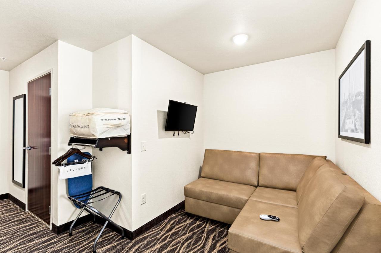 Cobblestone Hotel & Suites Superior Luaran gambar